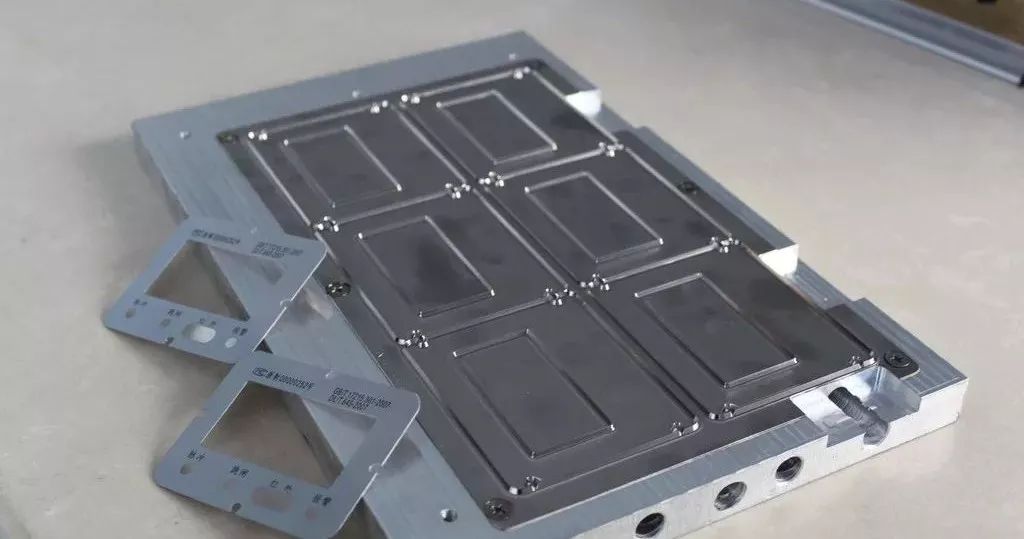 十年模切制模師傅親授 雕刻刀模的制作全流程與核心使用注意事項